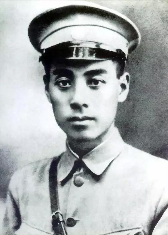 八路军6个师长只有他没成为元帅，晚年担任副主席，儿子是将军