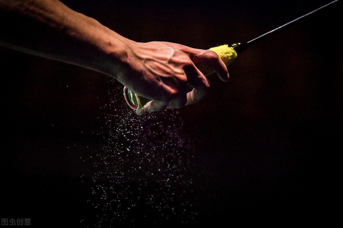 有基础的业余选手如何选羽毛球拍,新手入门羽毛球拍选什么牌子