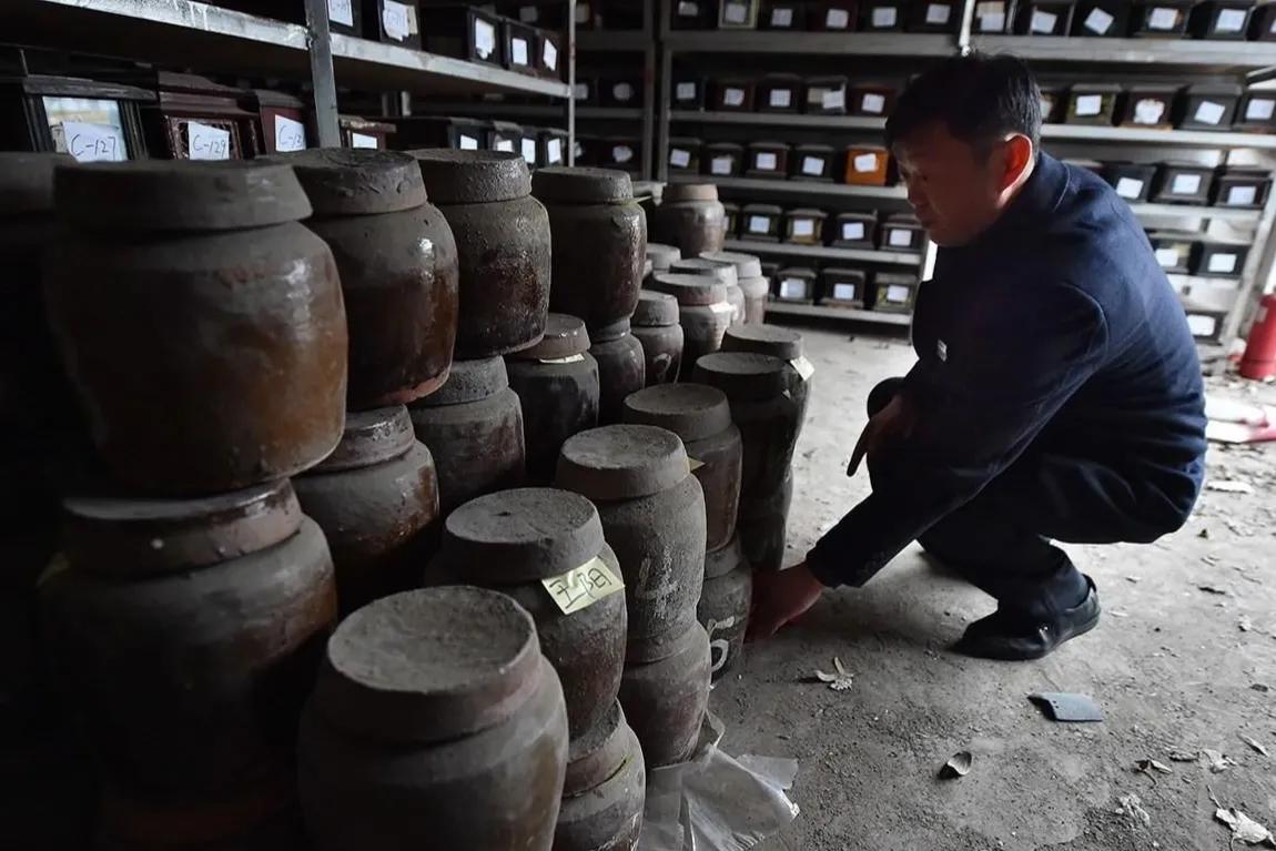 殡仪馆的骨灰无人认领会怎么处理,殡仪馆无人认领骨灰公布