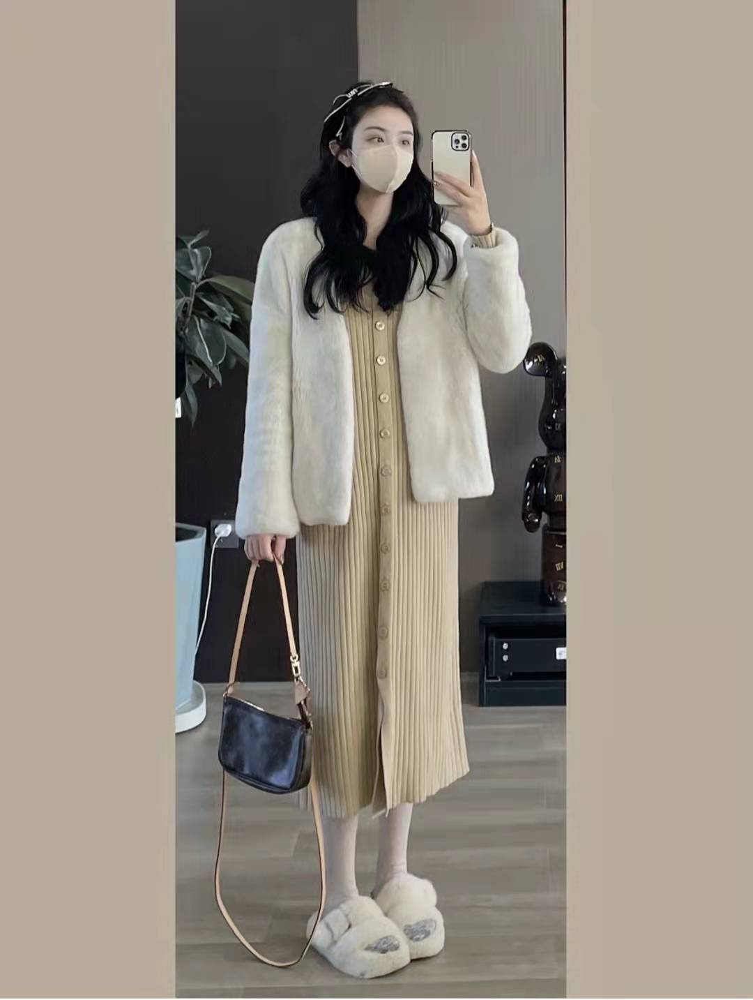 短款皮草马甲怎么搭配下装,短款皮草怎么搭配下装才好看