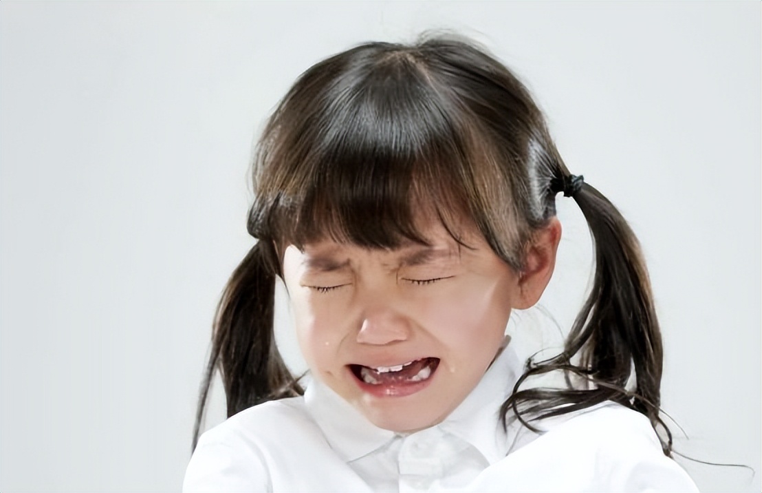 孩子爱哭发脾气怎么教育,孩子爱哭暴躁胆小怎么办