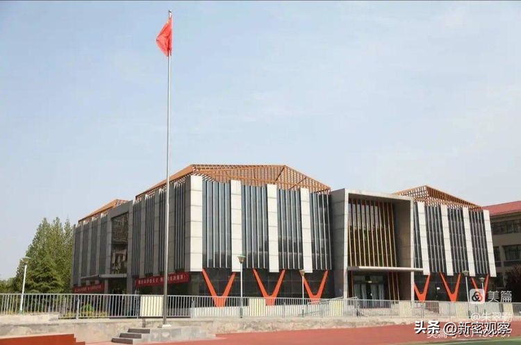 金凤路初级中学文艺汇演回放,初中艺术展演活动主题