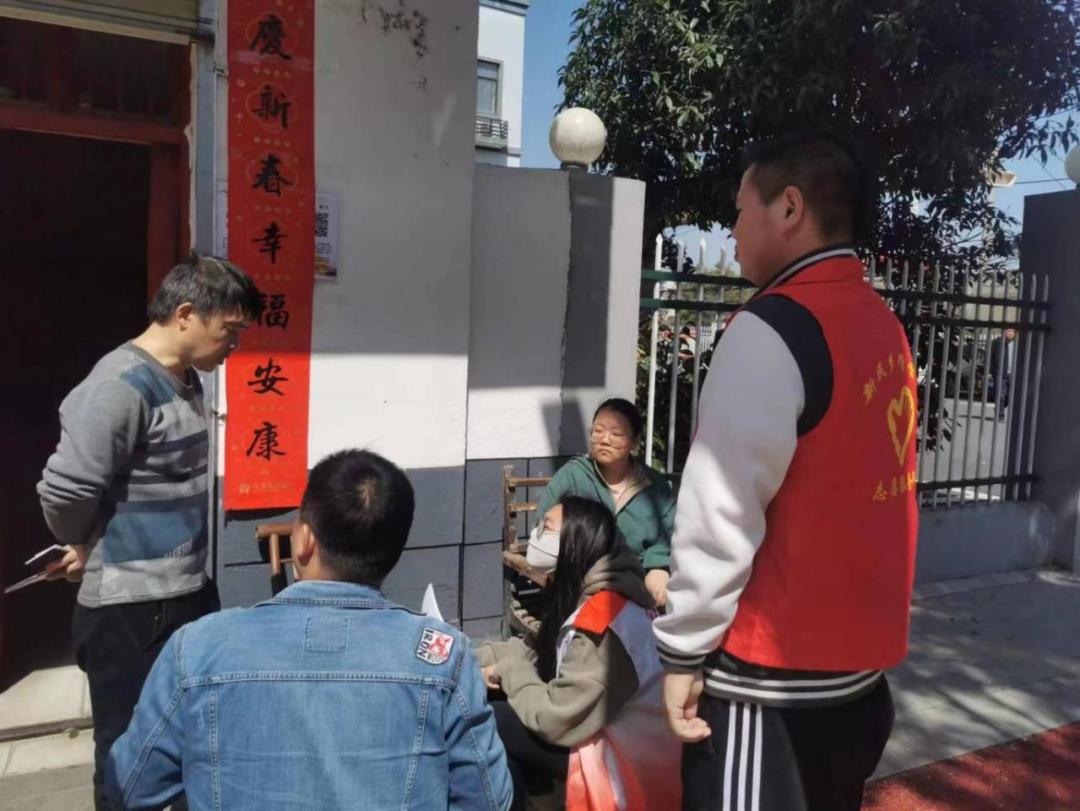 新民乡：红色“小蜜蜂”温暖群众心