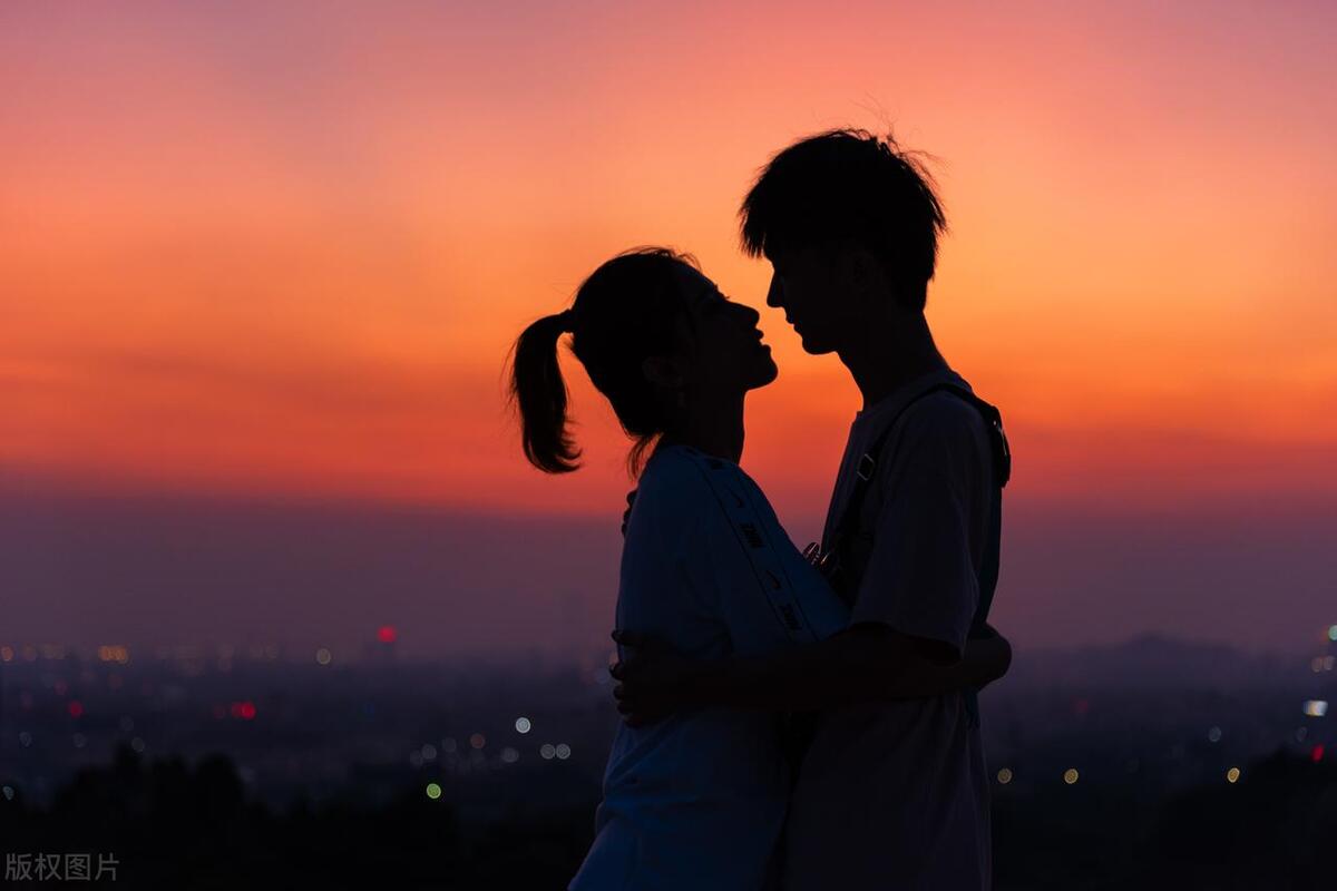 正常情侣交往多久是冷淡期,情侣相处时间长了真的会没话题吗