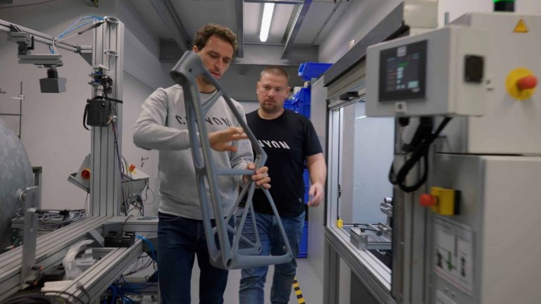 3D打印自行车车架:BigrepONE成为Canyon的创新助力-马路科技