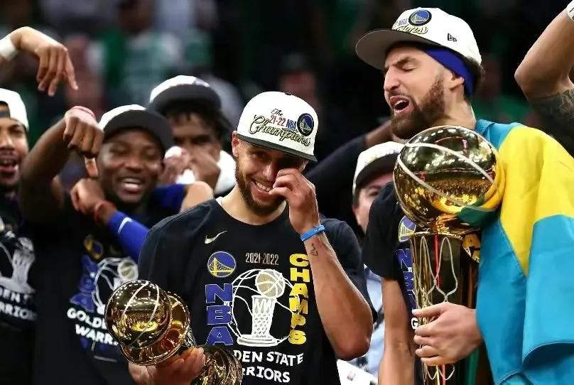 nba五大顶尖巨星库里詹姆斯均上榜,库里领跑群雄哈登首次上榜