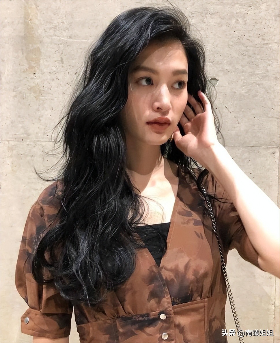 有福气的女人脸上都有这3种特征,女人不显老的面部特征