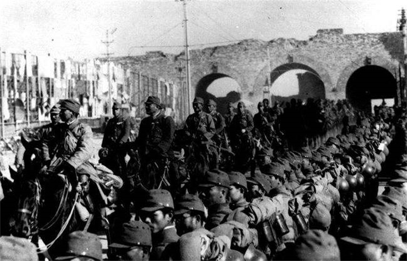 *京大南***杀屠**,中国人真的不反抗吗?*辱侮**妇女的鬼子被打死沉塘