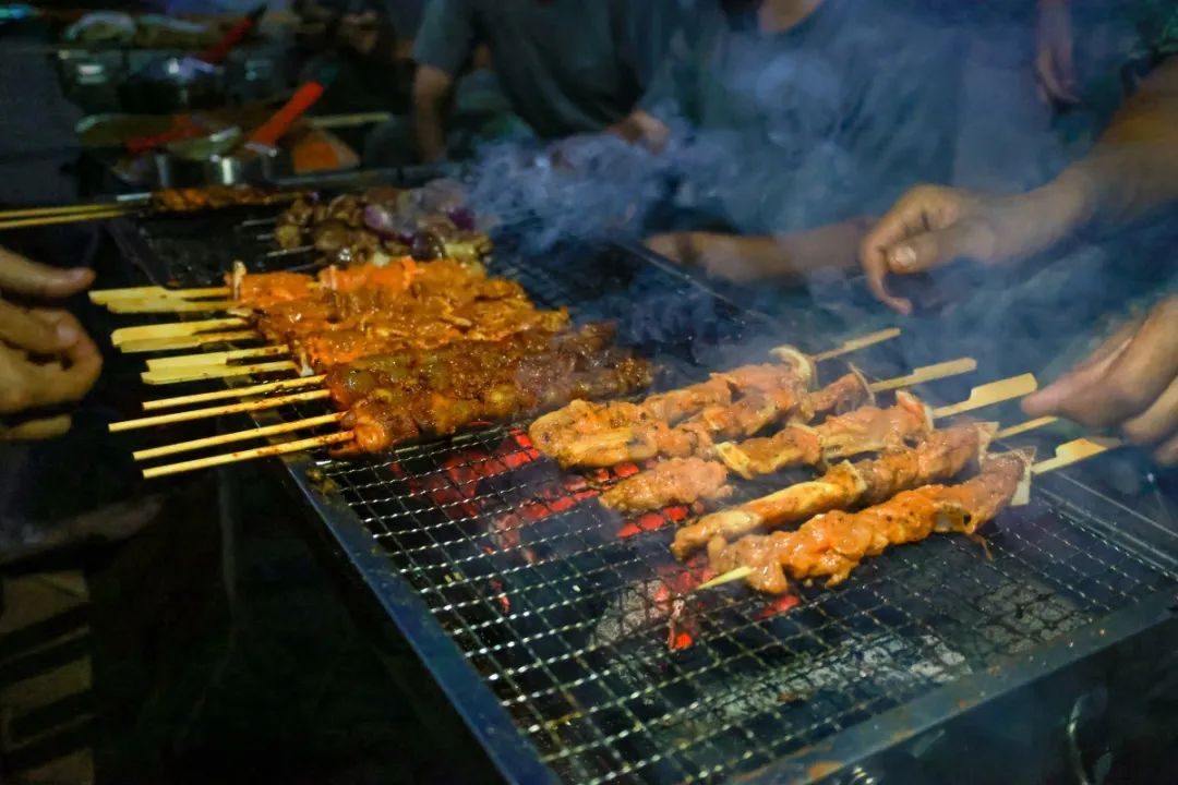 第71集团军：欢声笑语庆国庆，群众性文化活动暖兵心！