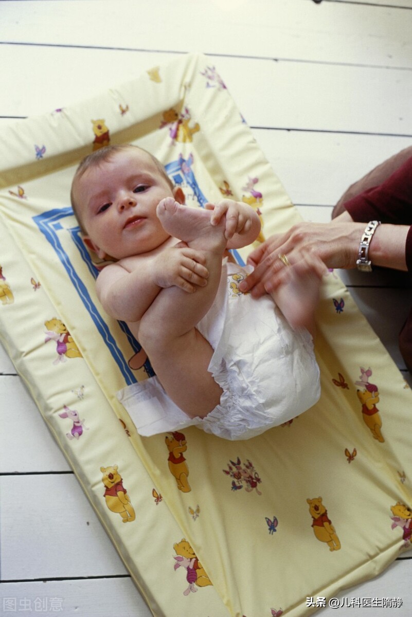 宝宝夏季护理难题,闷热天气怎么护理宝宝视频