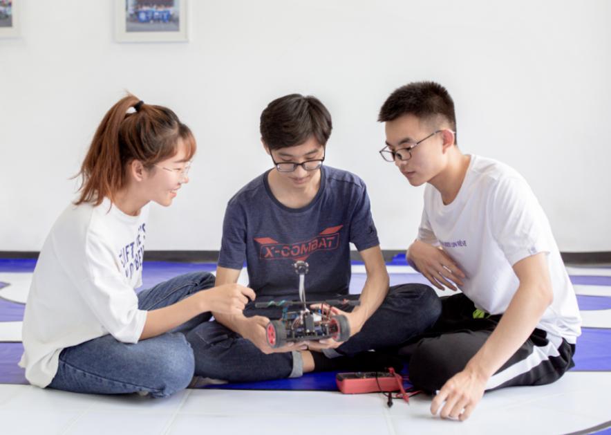 本科毕业十大高薪专业出炉,十大本科就业率最高的专业推荐