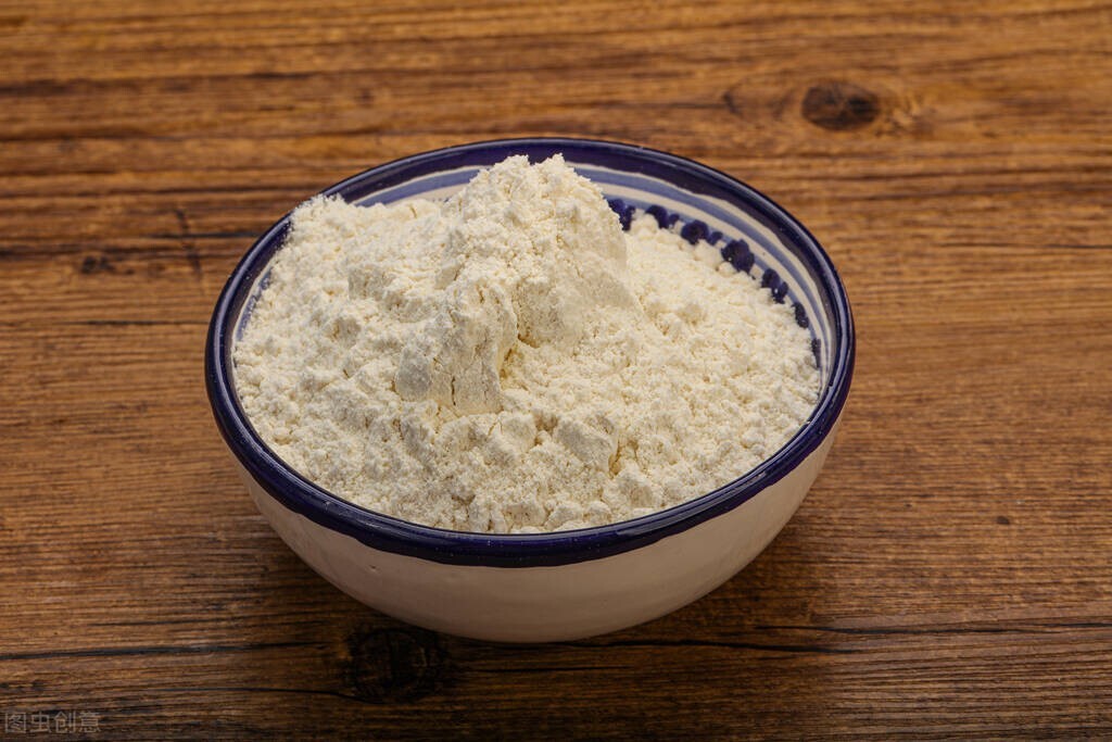 面粉放时间长了怎么补救,面粉放久了发酸怎么办