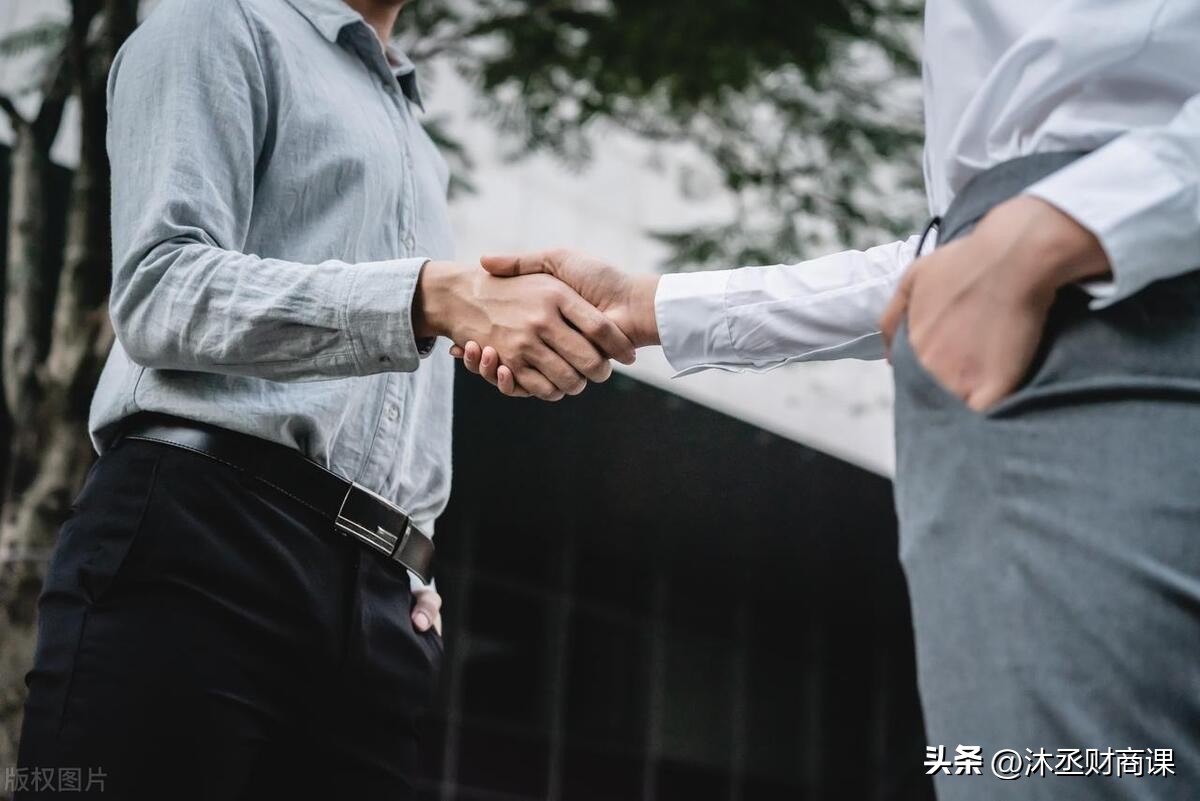 当你选择了工作就别抱怨辛苦,当你负债的时候选择打工还是创业