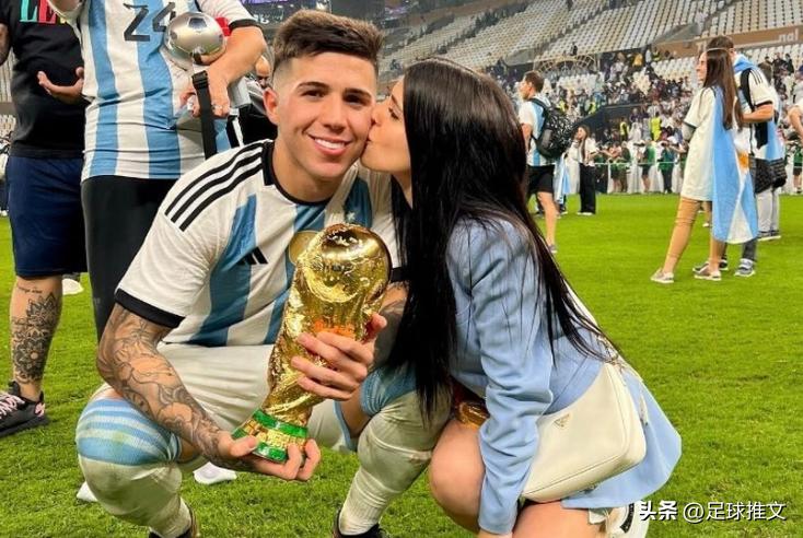 恩佐1.05亿镑转会费,1.27亿欧元恩佐