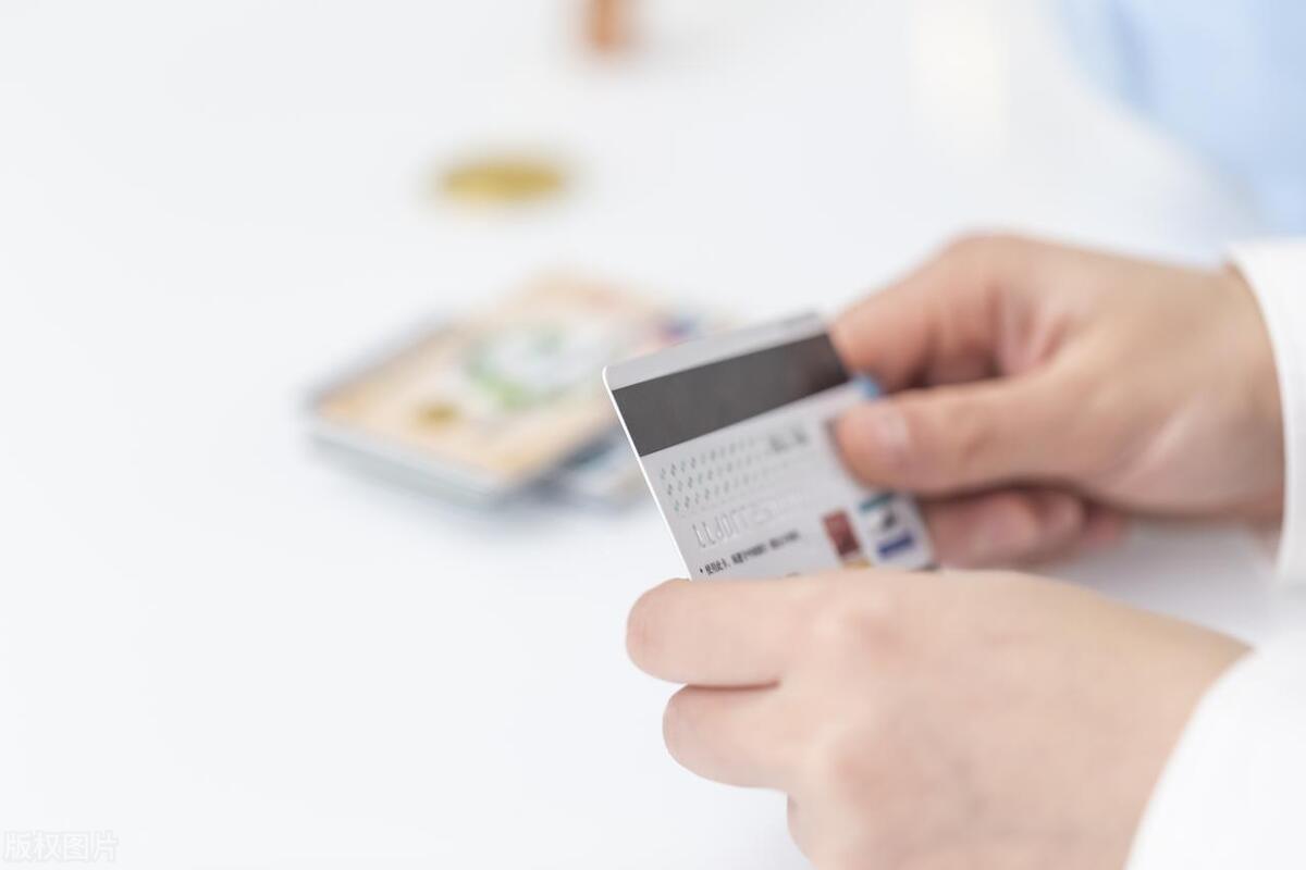 36岁女子自述:相恋了6年的男友,却因为我严加管教而离我而去