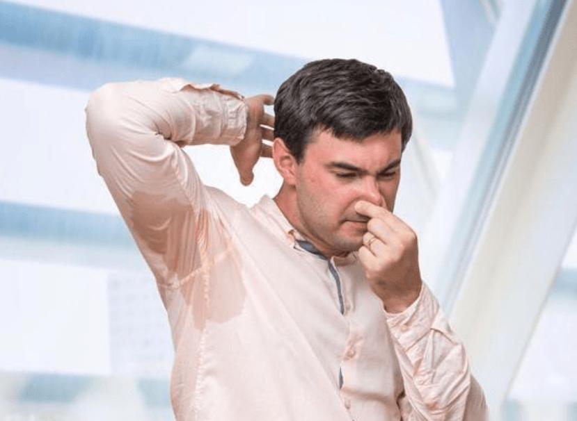 6种出汗暗示身体有大问题,4个部位出汗或暗示身体出问题了