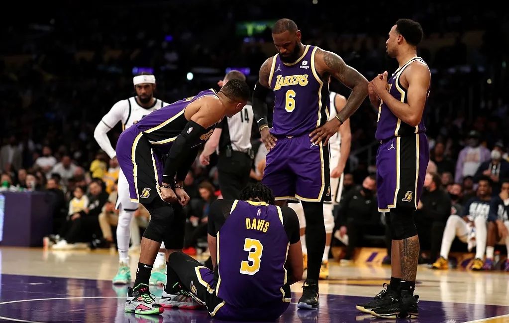 篮网28分逆转绿军,篮网28分逆转勇士