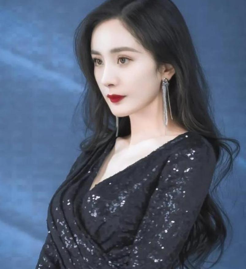 进演艺圈你会被污染？女明星们自曝出的内幕，一个比一个荒唐恶心