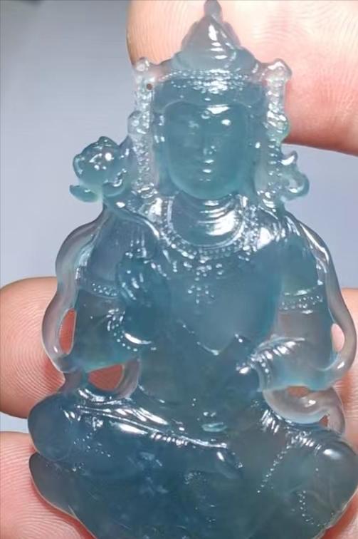 真的假的翡翠怎么看呢,快看你买的是不是假翡翠