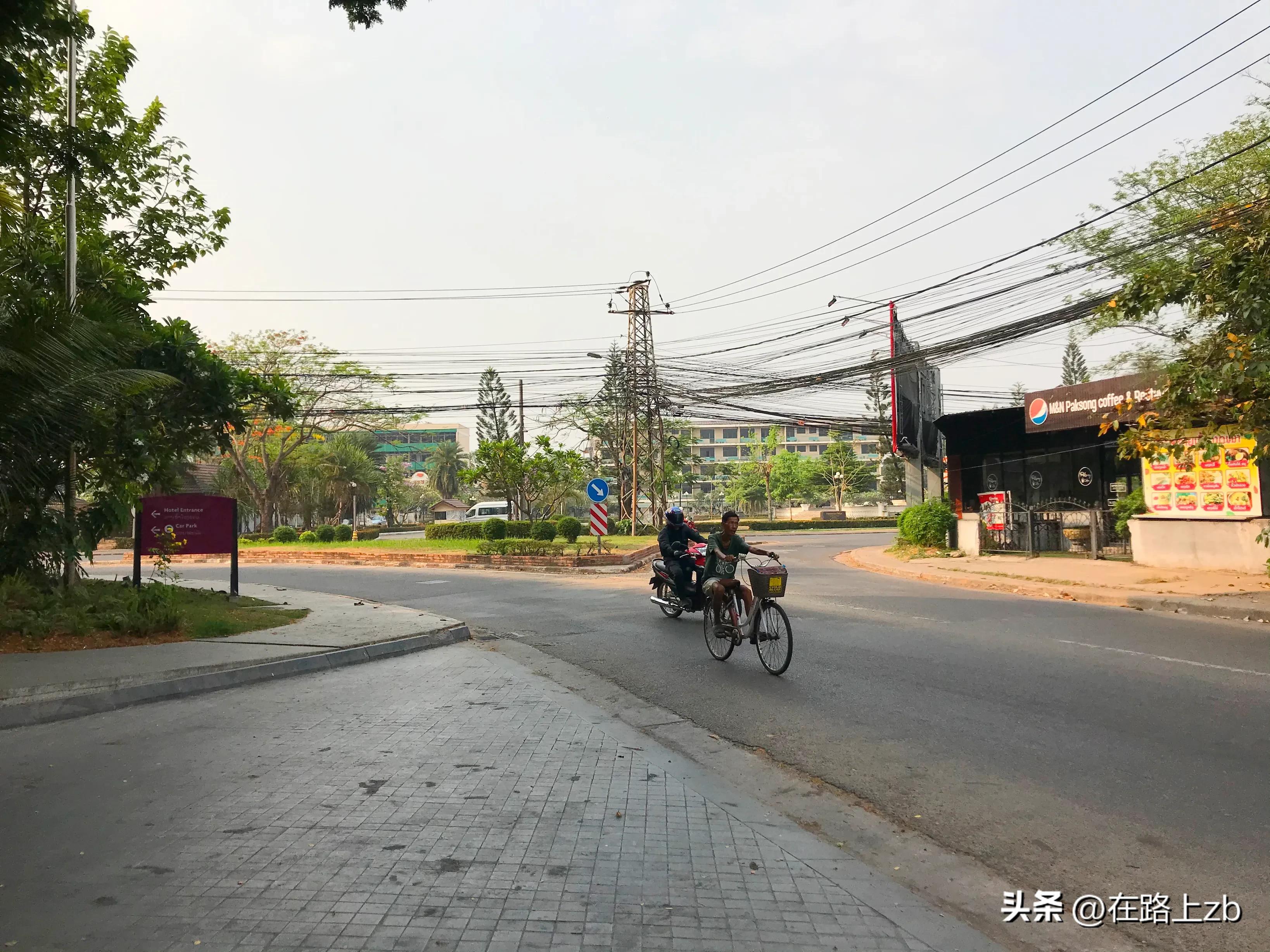 老挝万象塔銮湖,怎么去老挝万象