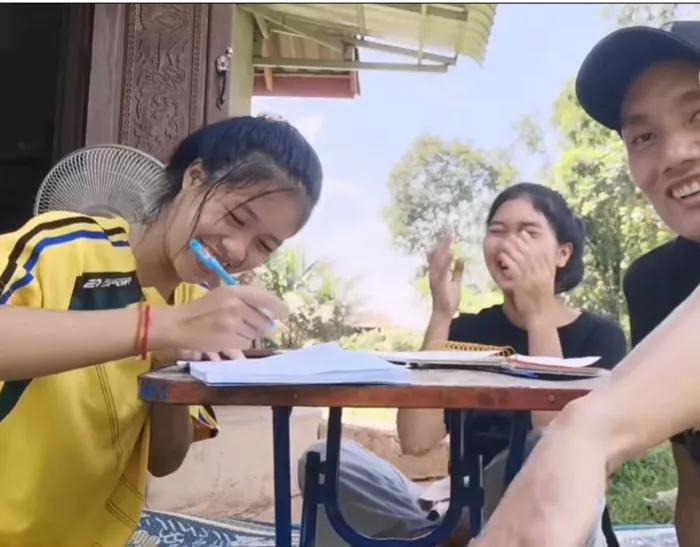 广西大叔娶老挝美女三年花费100万,36岁小伙娶老挝女大学生