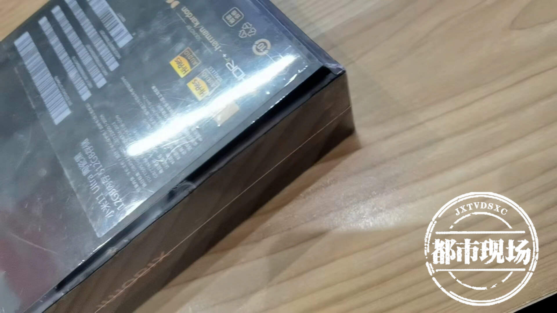 小米手机电池鼓包充电没反应,小米2年电池鼓包了能保修吗