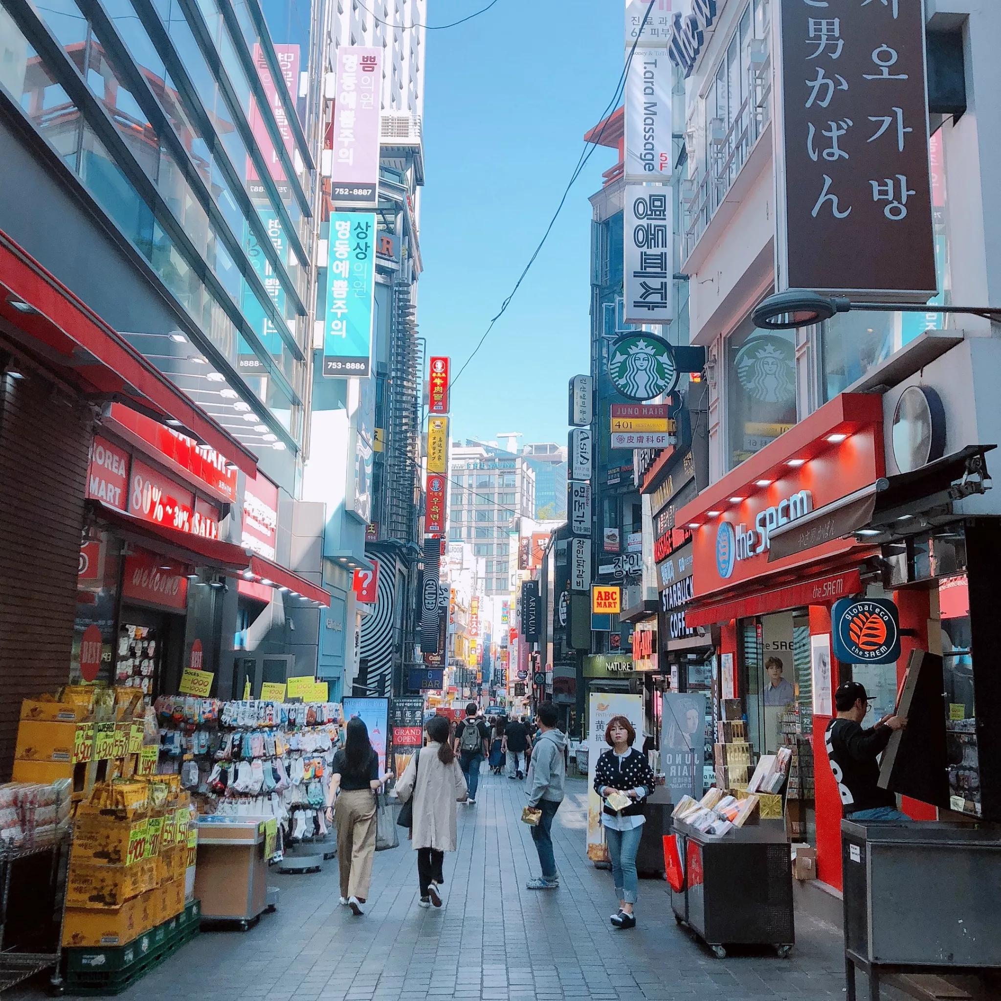 在不同国家和地区,用一百块钱可以买到多少东西?