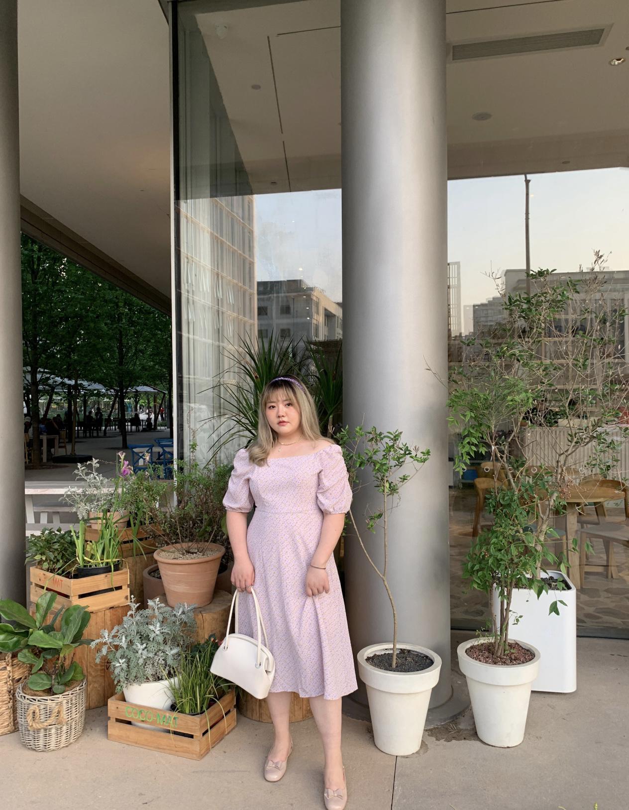 这才是真的胖女孩穿搭，身材圆润依然能穿出精致感，不沉闷很温柔