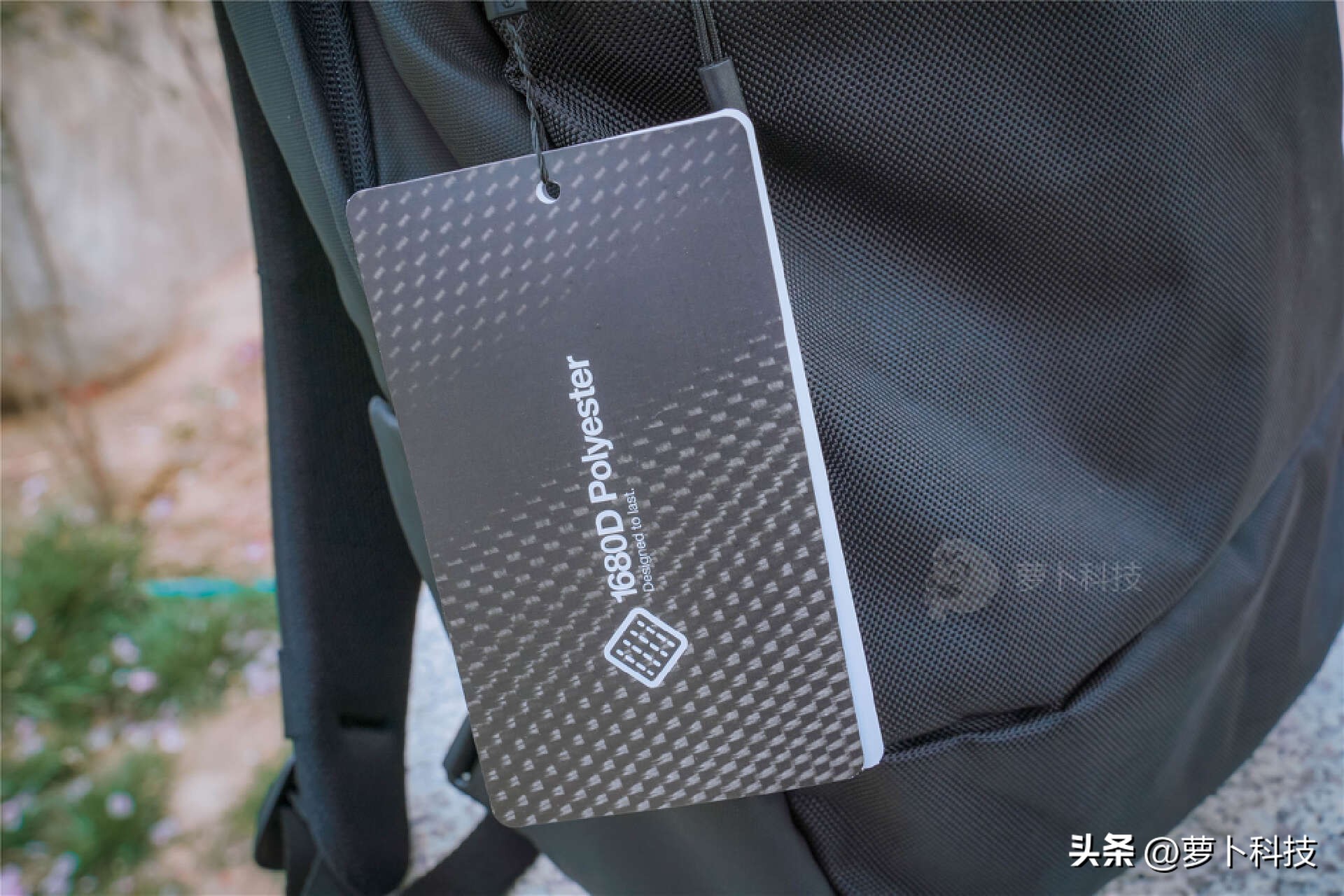 笔记本360°环绕保护,好看又能装,苹果合作品牌INCASE背包评测