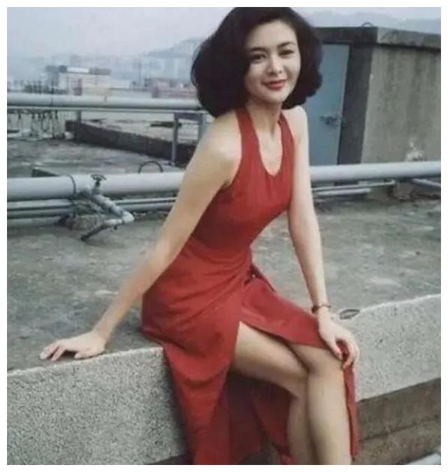 女明星扮嫩图片大全,扮嫩女明星年轻时