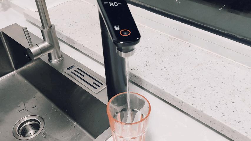 九阳热小净净水器最新款,九阳加热净水一体机r1和r3的区别