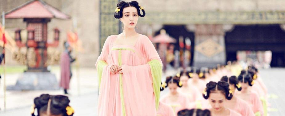 唐朝服饰袒胸露背,唐朝女子内衣服饰