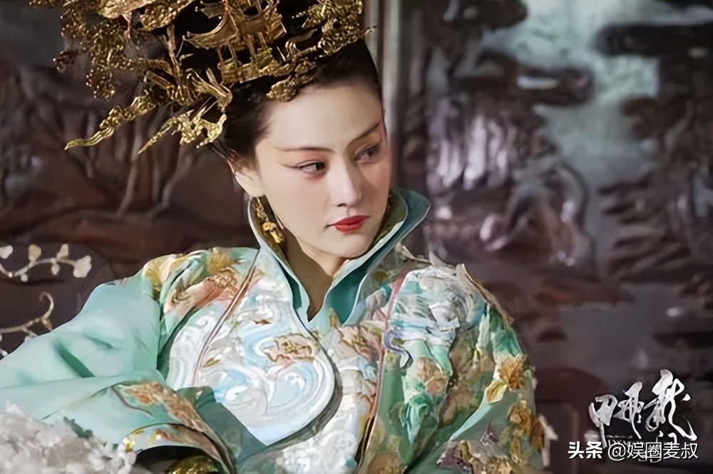 张馨予被批露小蛮腰,张馨予的露脐装照