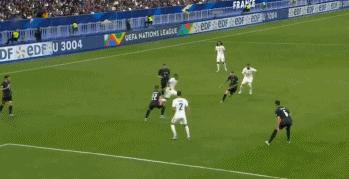 法国队0-1突尼斯队爆冷,世界杯0-2被翻盘