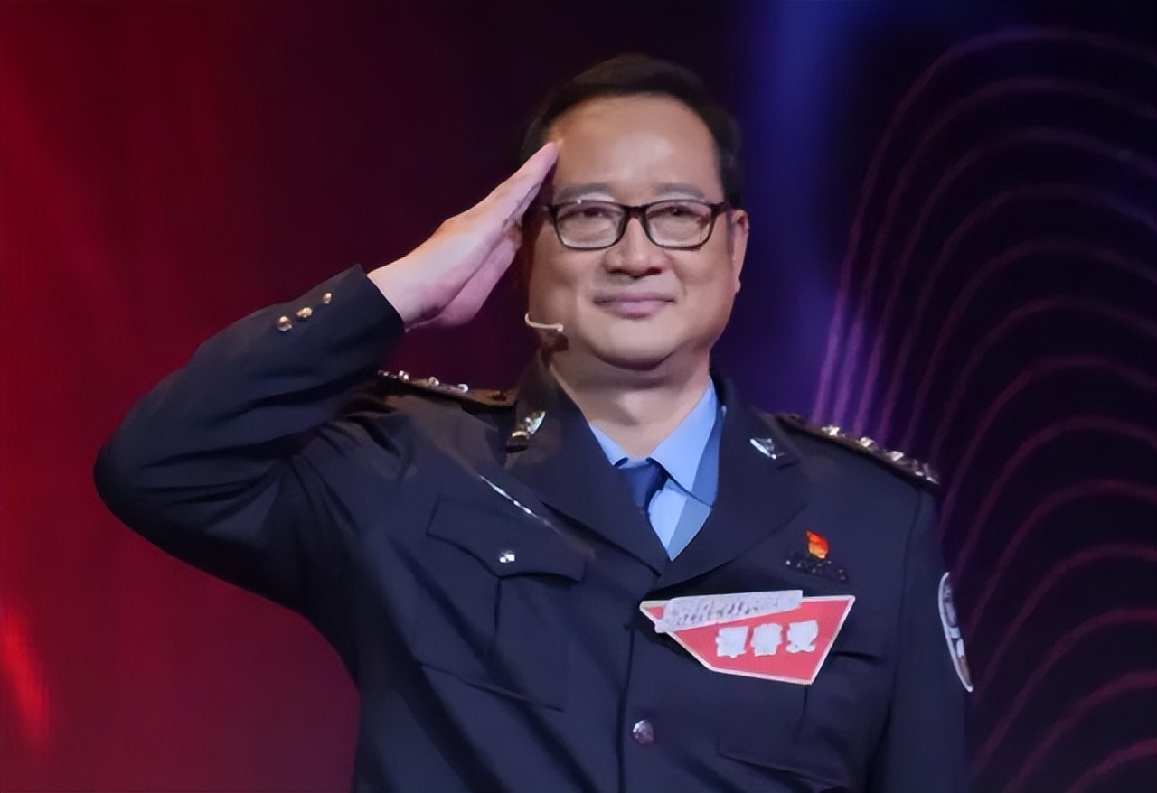 有以前当过军人的明星,16位曾是军人的明星