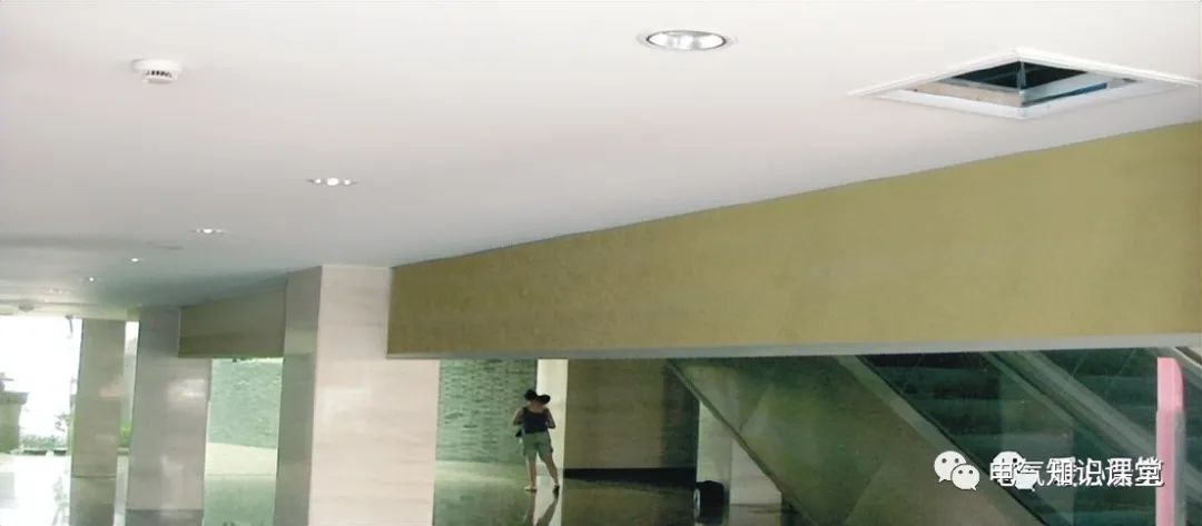 挡烟垂壁的几种操作方法,关于挡烟垂壁的说法