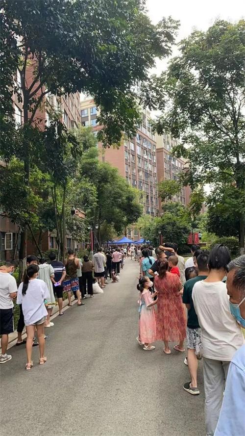 一家同时让千万人“罚站”的公司——东软