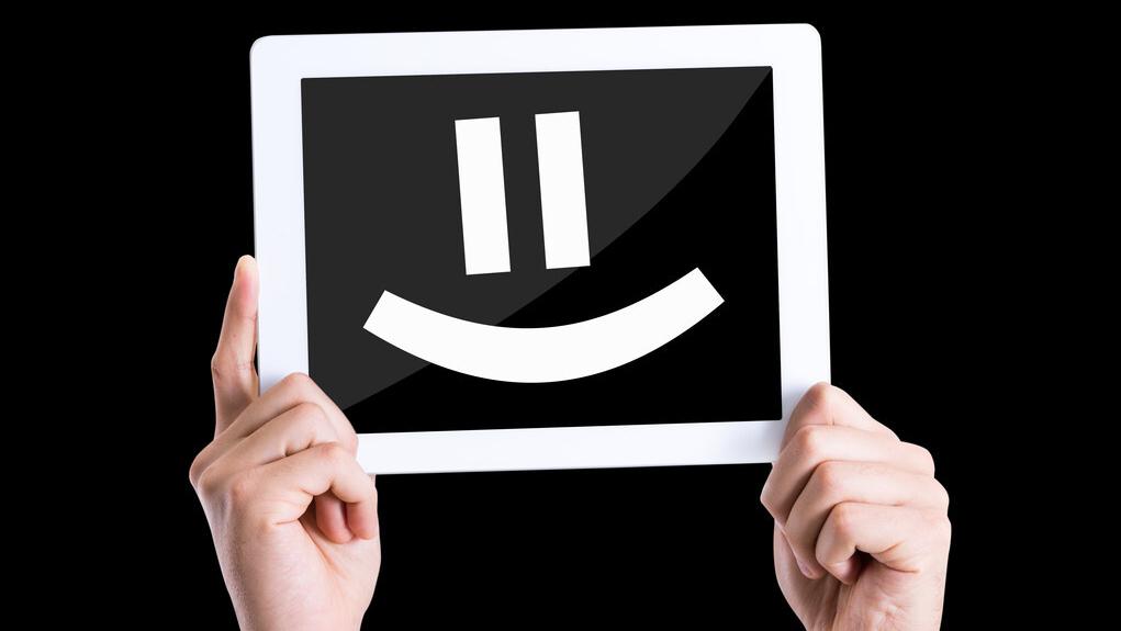 体检发现肝脏有囊肿怎么办,肝上有囊肿要看肿瘤科吗