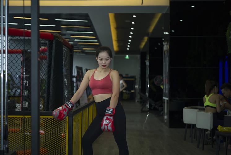 健身教练资格证怎么避免入坑,健身教练证怎么考需要什么条件呢