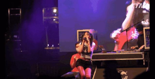 韩国女爱豆着装引争议，衣服盖不住侧乳，网友：是在弘扬传统文化