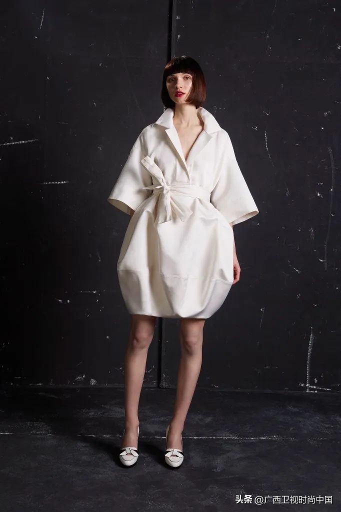 蝴蝶结的最佳搭配,大蝴蝶结怎么搭配好看图片