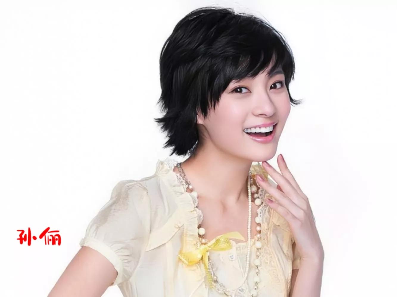 盘点军人出身的女明星你看谁最有军人范