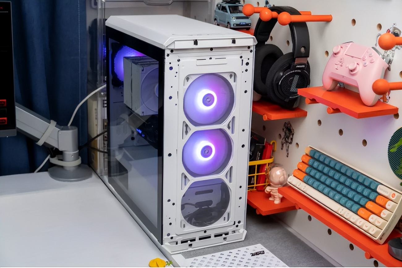 xpg白色机箱,xpg白色和金色