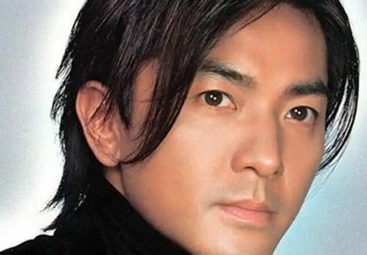 最酷的男明星短发型,顶流男明星发型