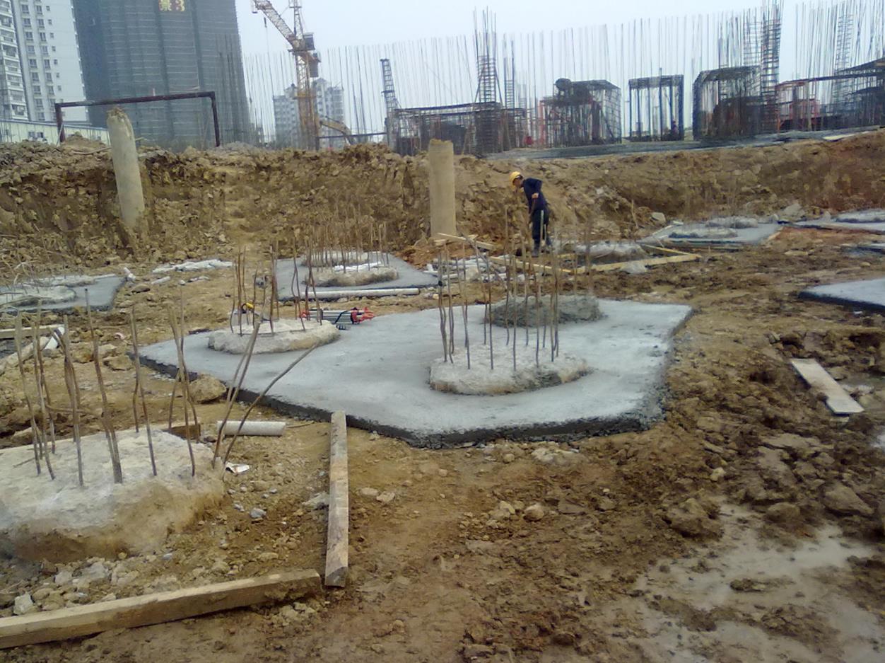 农村自建房条形基础好还是桩型好,农村建房条形基础好还是桩基础好