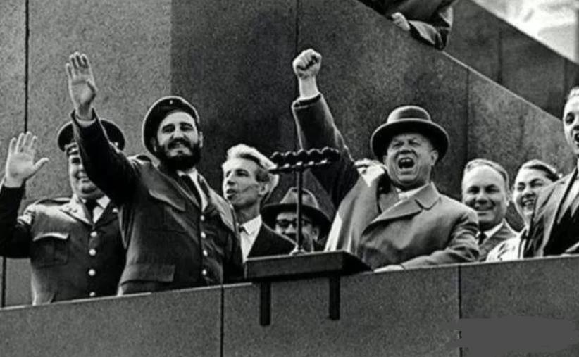 红场阅兵之赫鲁晓夫,苏联红场阅兵击落u2侦察机纪录片