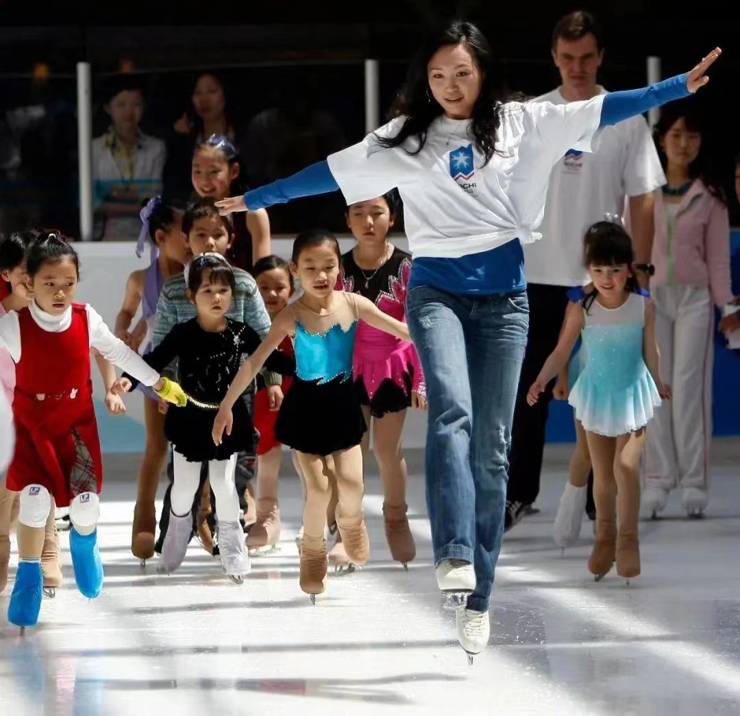 花滑陈露女儿,花滑第一人陈露