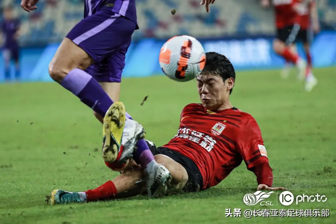 塞尔吉尼奥梅开二度,塞尔吉尼奥过人集锦