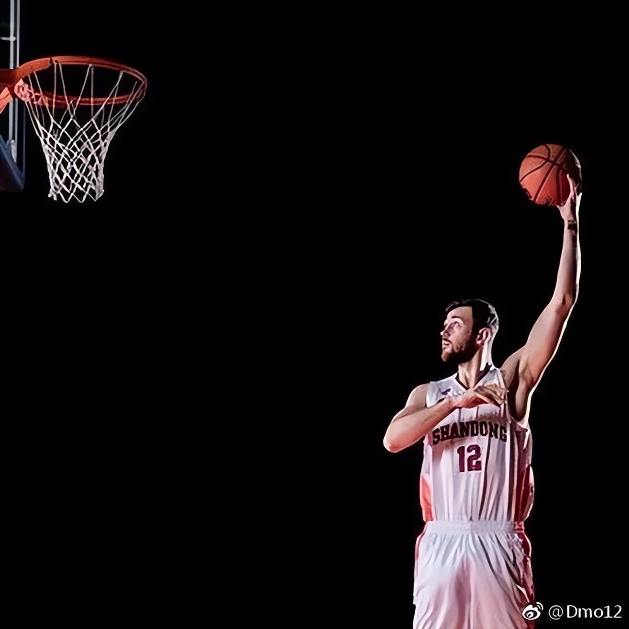 我与足球那些事,全能中锋莫泰尤纳斯