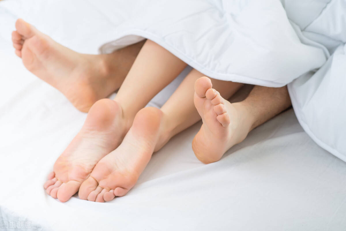 夫妻生活过程中，男人尿尿和射精会同时发生吗？医生为你解答